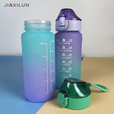 600 мл изготовленная на заказ спортивная пластиковая бутылка для воды с маркером времени соломенного типа для питья унисекс для спортсменов и любителей фитнеса